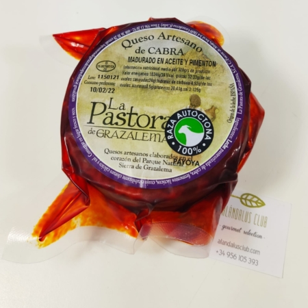 buy spanish goat mature cheese artisan matured in oil and paprika online alandalus club