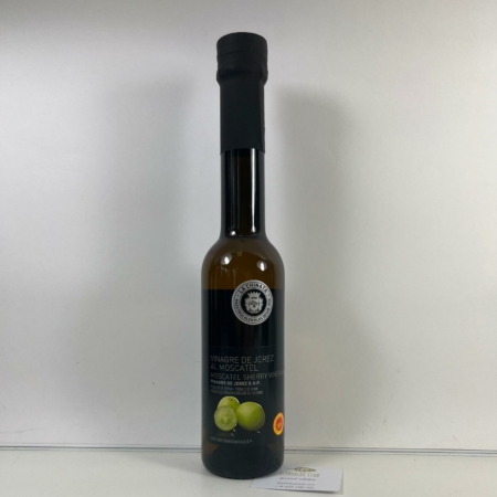 l Vinagre de Jerez al Moscatel La Chinata es un producto gourmet elaborado a partir de vinos seleccionados de uva Moscatel