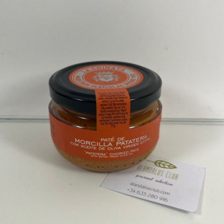 Paté de morcilla patatera con aceite de oliva virgen extra elaborado siguiendo la tradición gastronómica española. Su textura cremosa y sabor intenso lo convierten en una opción ideal para aperitivos, tostadas y tablas gourmet.